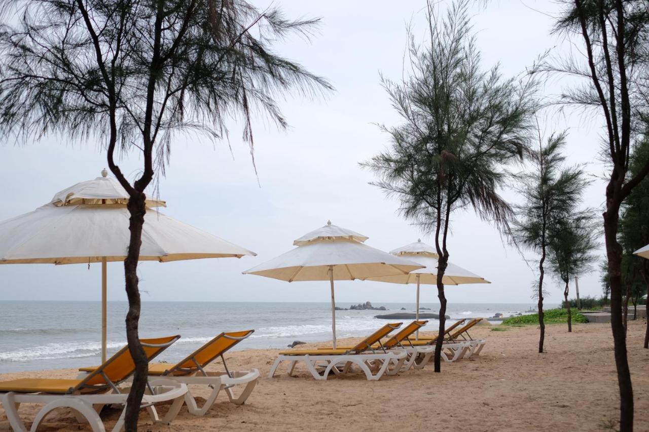 Private Villa At Oceanami Resort Phuochai エクステリア 写真