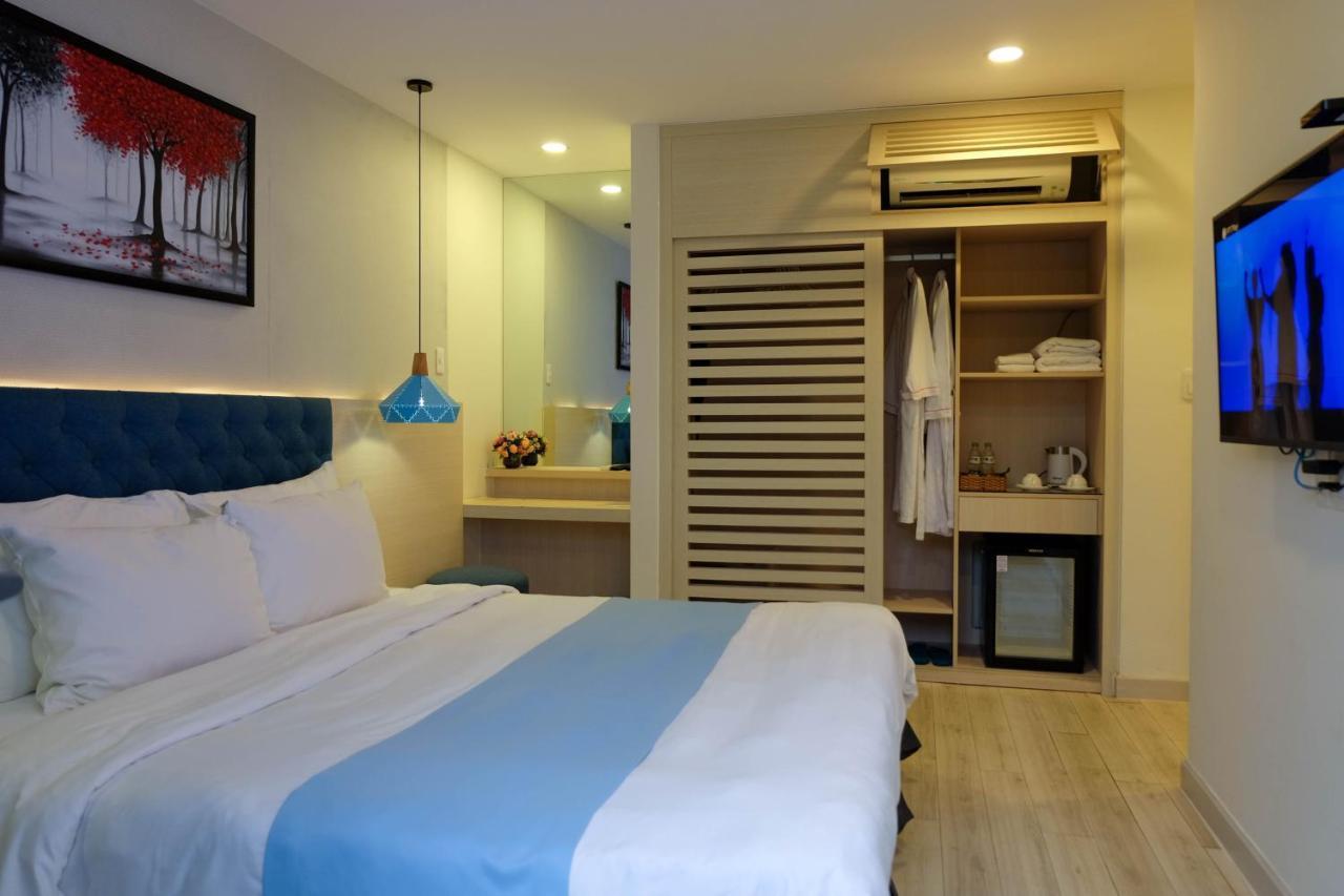 Private Villa At Oceanami Resort Phuochai エクステリア 写真